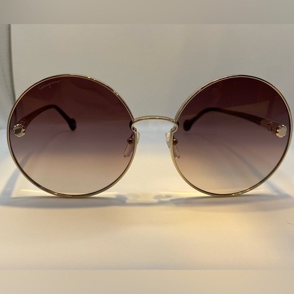 NWOT Salvatore Ferragamo Wine Round Sunglasses SF189S 742 Gold/Wine - Picture 9 of 13